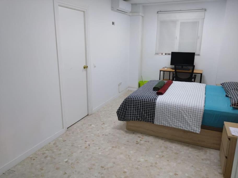 Appartment As A Service. Book It Now Malaga Ngoại thất bức ảnh